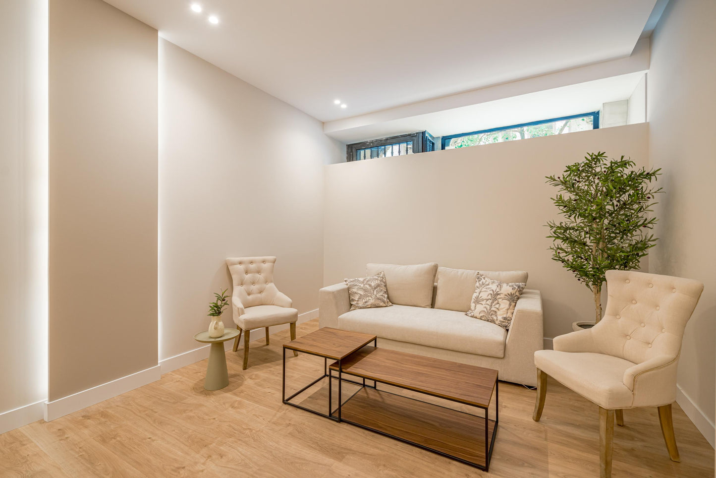 Edificio de lujo en Madrid con historia y elegancia en Calle Príncipe 8