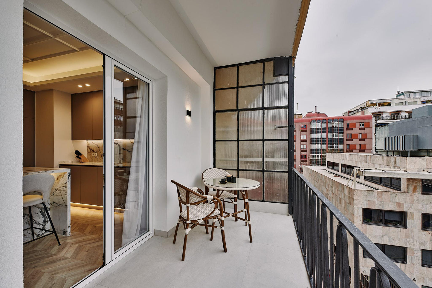 Piso de lujo en Madrid con diseño contemporáneo en Calle Diego de León