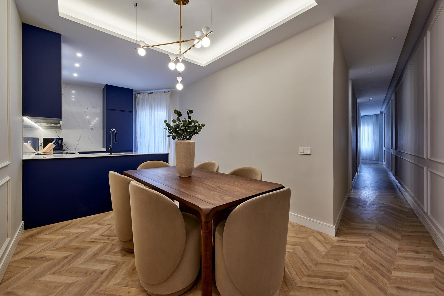 Piso de lujo en Madrid con balcón y luz natural en Calle Hermosilla