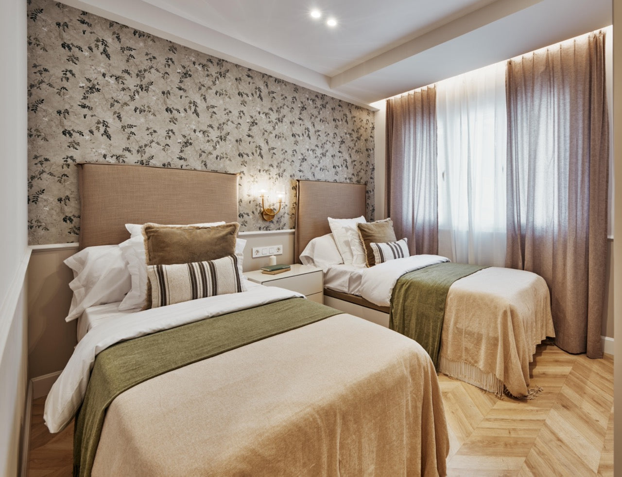 Piso de lujo en Madrid con diseño elegante y vistas abiertas en Calle Naciones