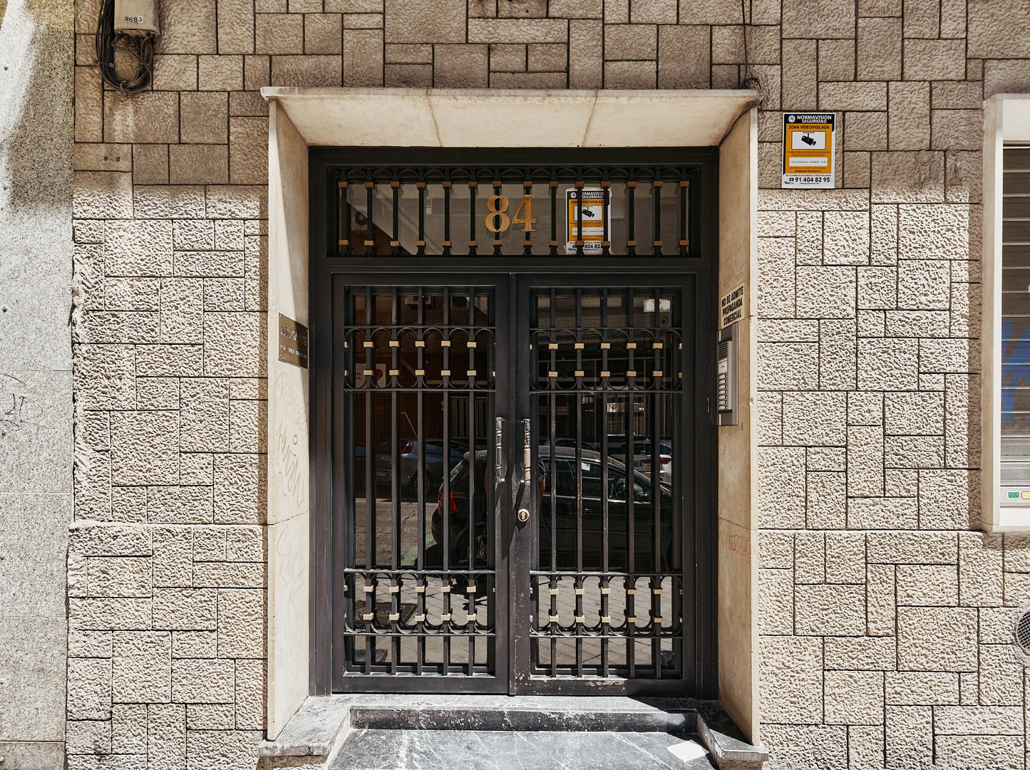 Piso de lujo en Madrid con encanto clásico en Calle Cardenal Cisneros