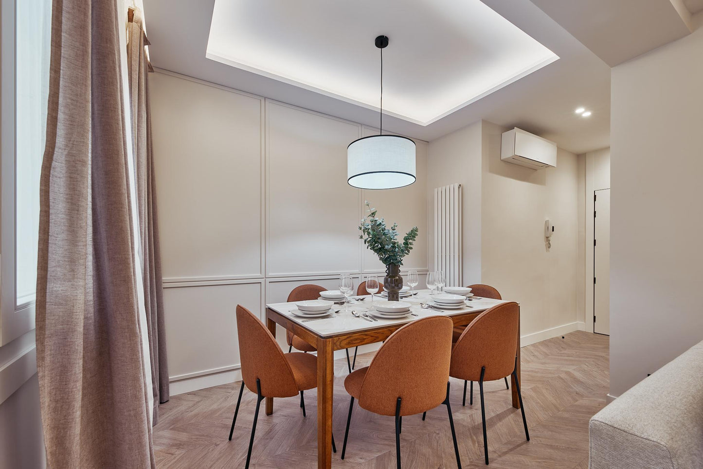 Piso de lujo en Madrid con encanto clásico en Calle Cardenal Cisneros