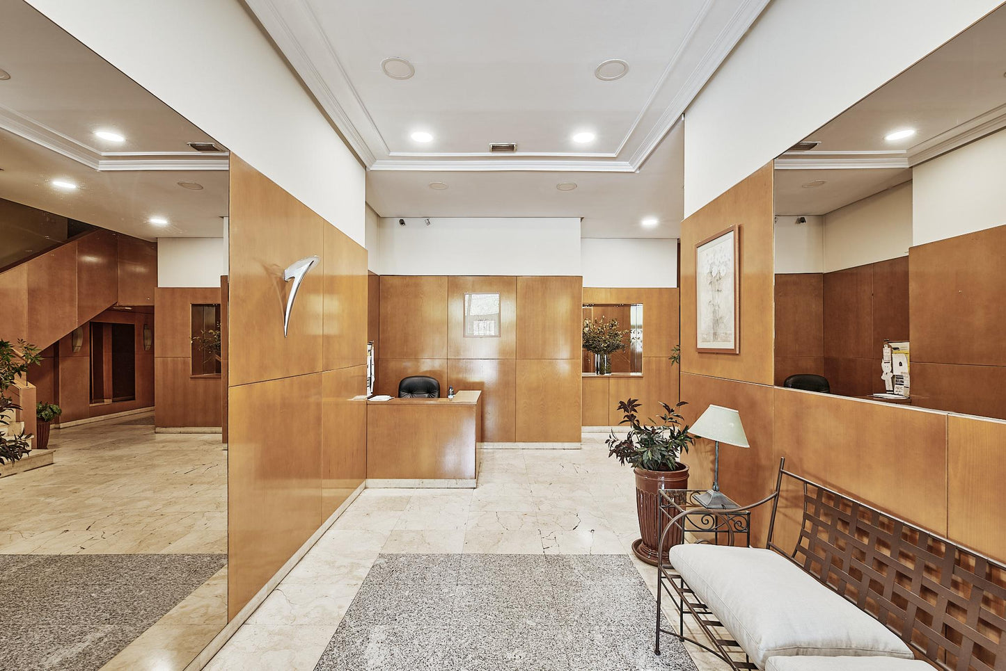 Piso de lujo en Madrid con garaje y trastero en Calle Conde de Peñalver