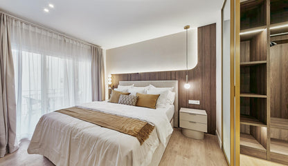 Piso de lujo en Madrid con terraza privada en Calle Montesa