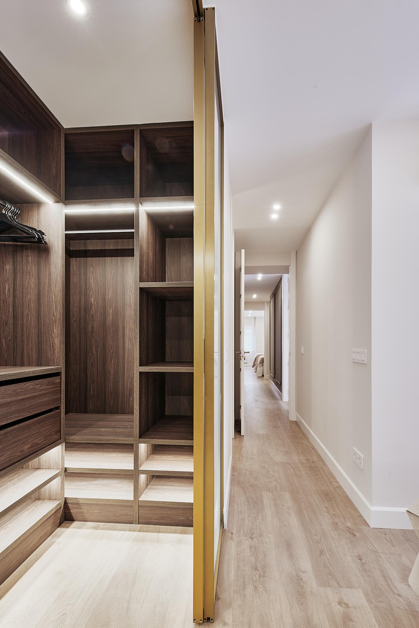 Piso de lujo en Madrid con terraza privada en Calle Montesa