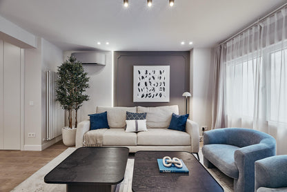 Piso de lujo en Madrid con terraza privada en Calle Montesa