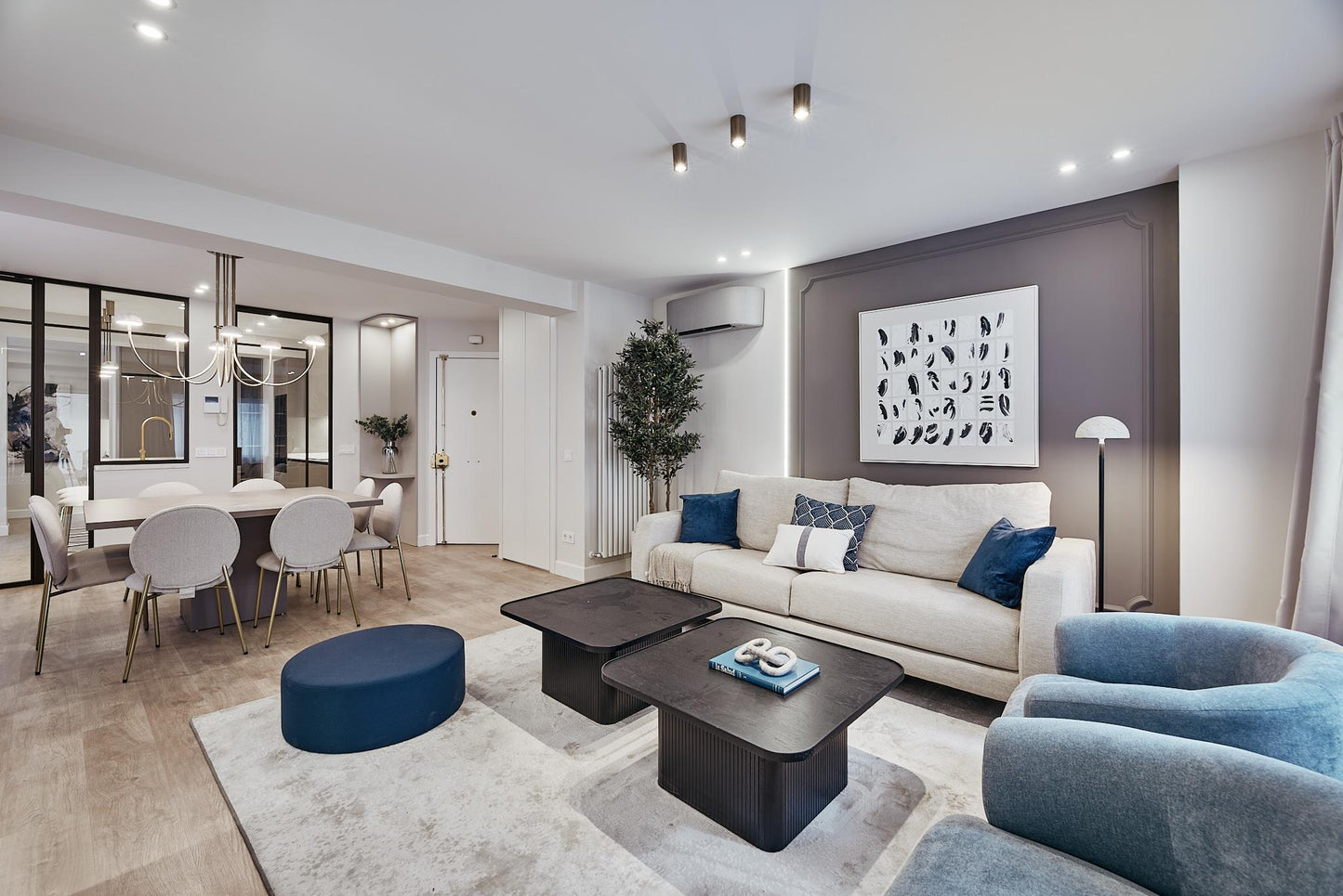 Piso de lujo en Madrid con terraza privada en Calle Montesa