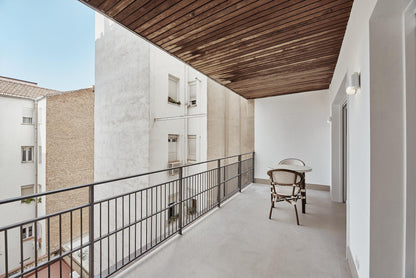 Piso de lujo en Madrid con terraza privada en Calle Montesa