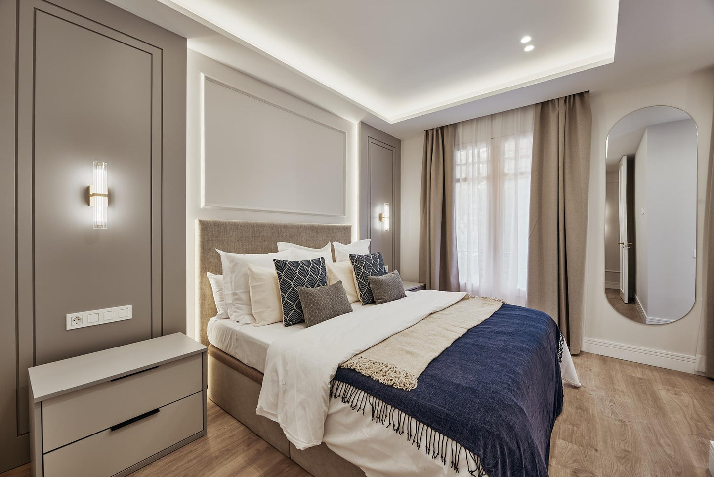 Piso de lujo en Madrid con balcones y diseño elegante en Calle Goya