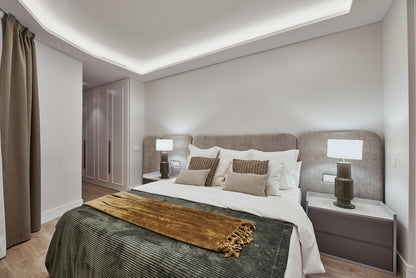 Piso de lujo en Madrid con balcones y diseño elegante en Calle Goya