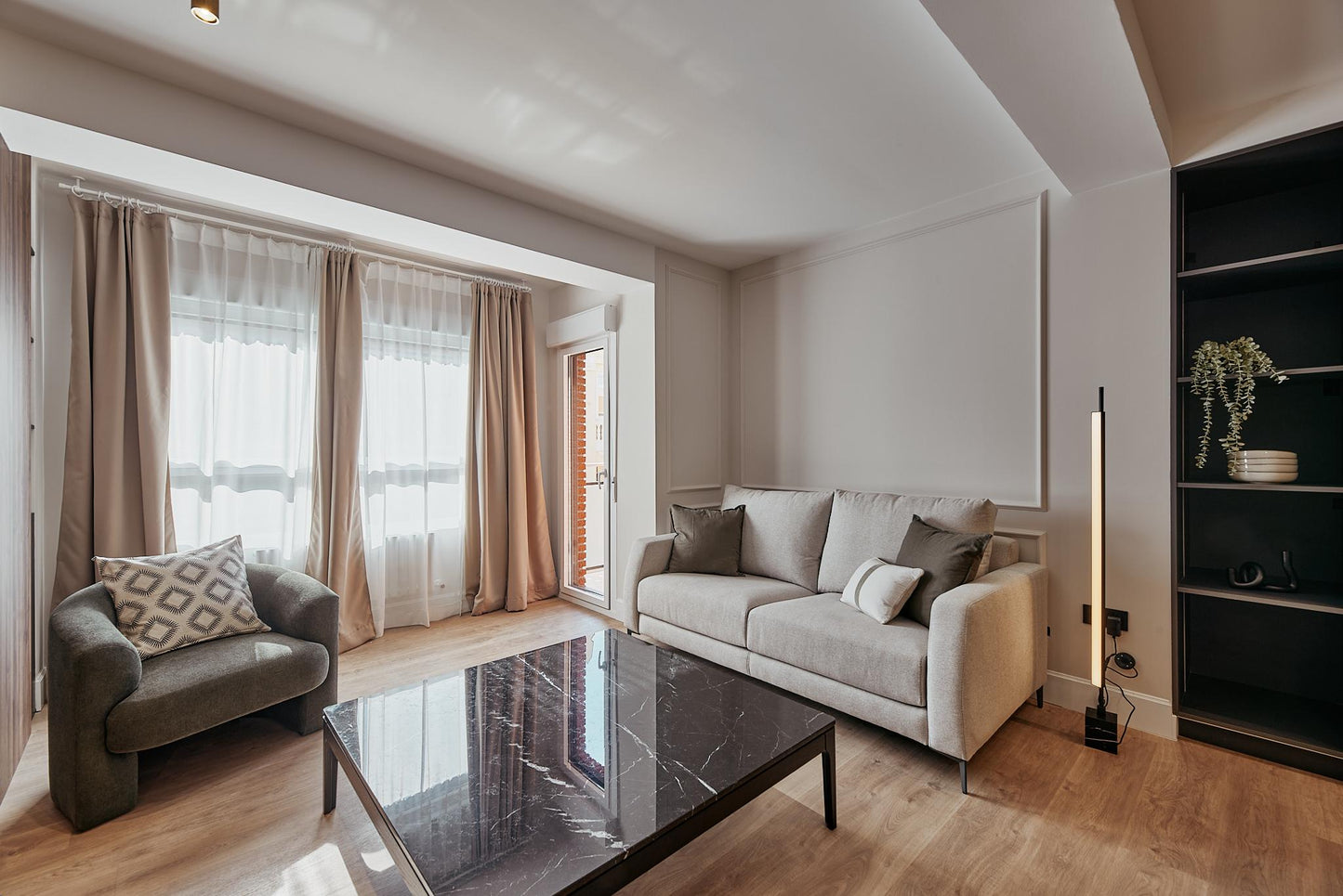 Piso de lujo en Madrid con terraza privada en Calle Alcántara