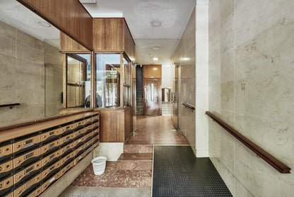 Piso de lujo en Madrid con diseño moderno en Calle Conde de Peñalver