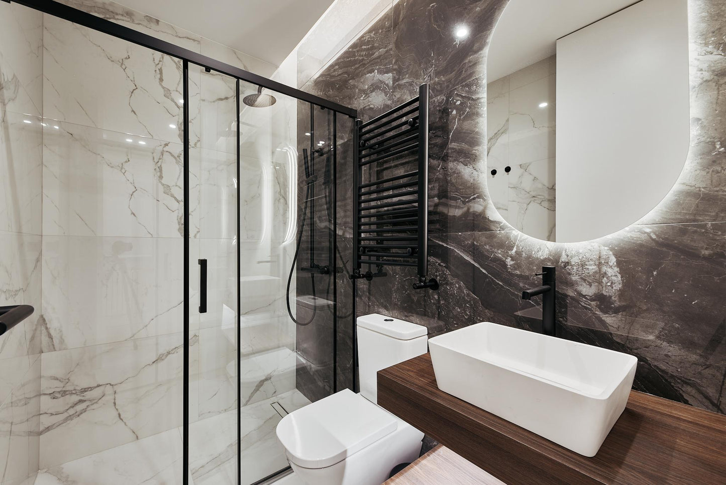 Piso de lujo en Madrid con terraza y luz natural en Calle Montesa