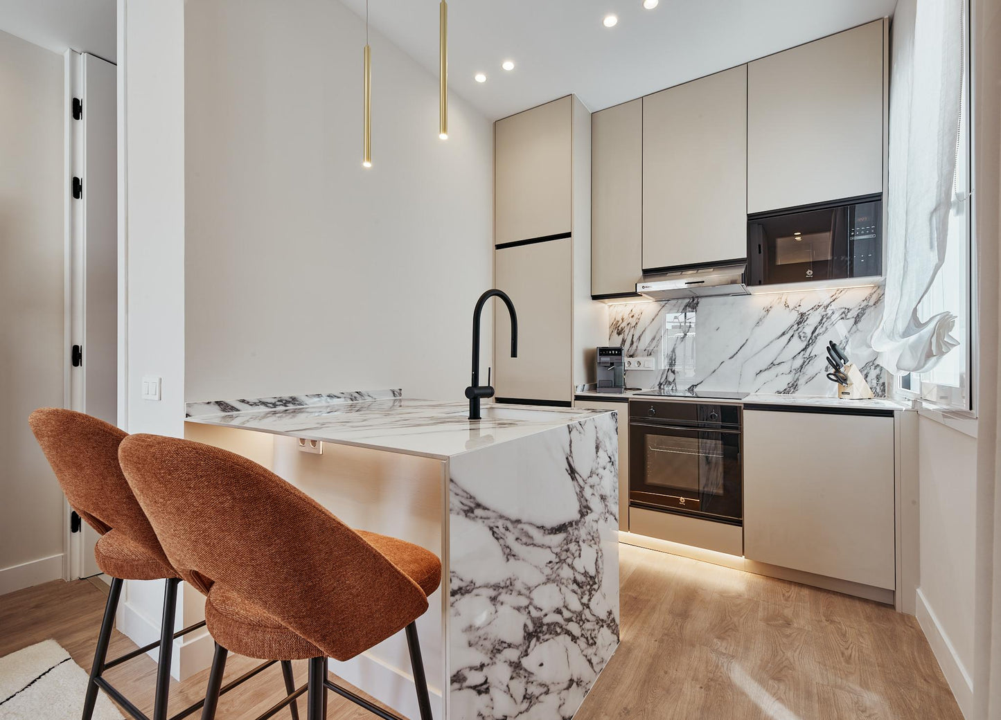 Ático de lujo en Madrid con terraza privada en Calle Espartinas