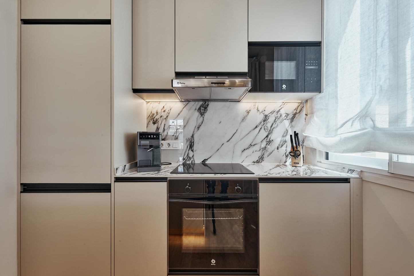 Ático de lujo en Madrid con terraza privada en Calle Espartinas