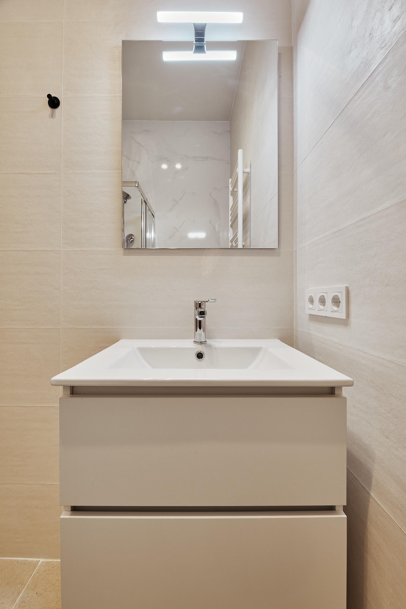 Piso de lujo en Madrid con diseño funcional en Calle Juan Bravo