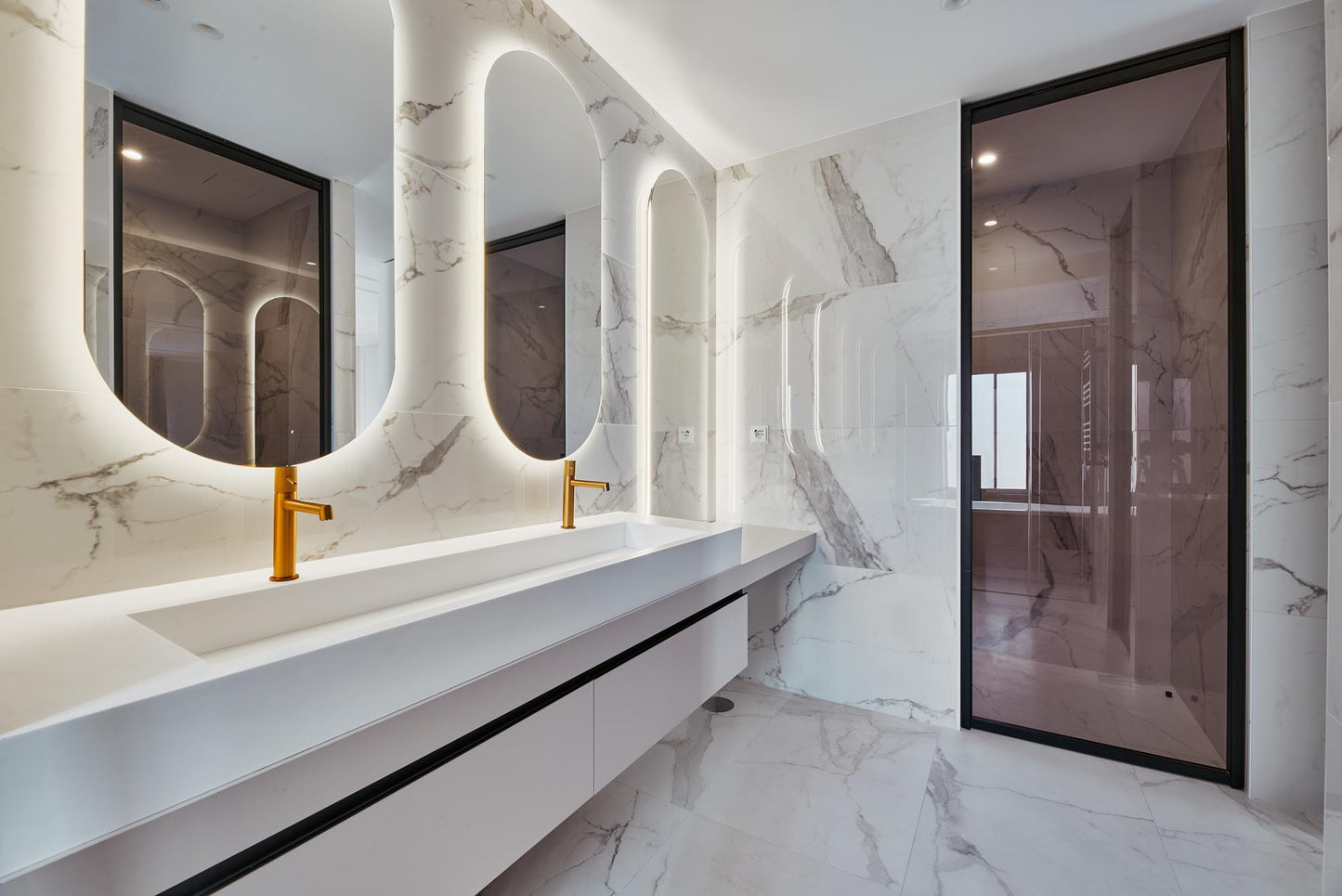 Piso de lujo en Madrid con garaje y domótica en Calle Diego de León