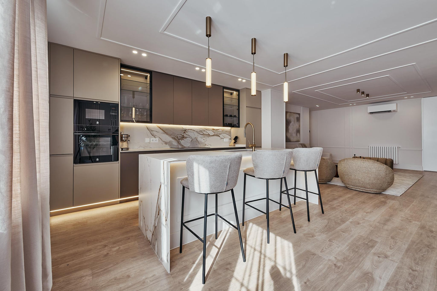 Piso de lujo en Madrid con garaje y domótica en Calle Diego de León