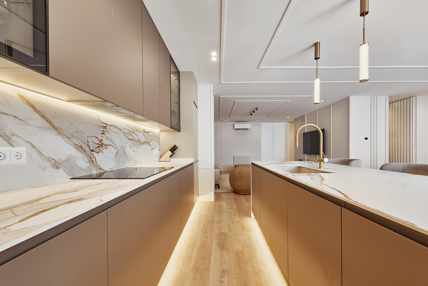 Piso de lujo en Madrid con garaje y domótica en Calle Diego de León