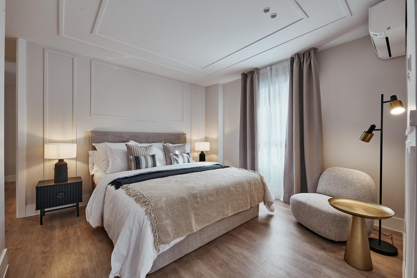 Piso de lujo en Madrid con garaje y domótica en Calle Diego de León