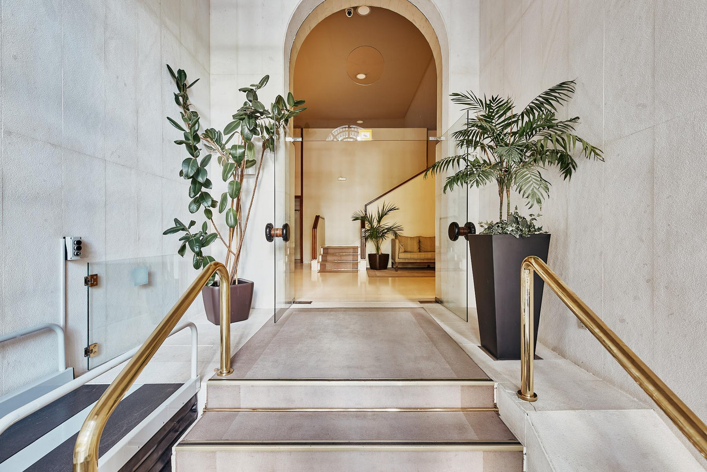 Piso de lujo en Madrid con garaje y domótica en Calle Diego de León