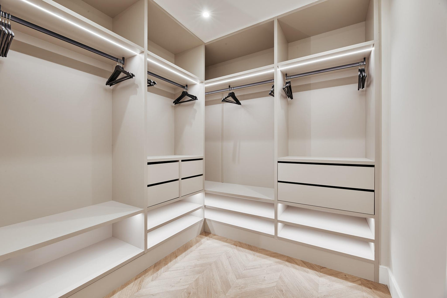 Piso de lujo en Madrid con terraza y garaje en Calle Juan Bravo