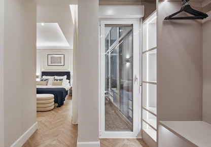 Piso de lujo en Madrid con terraza y garaje en Calle Juan Bravo