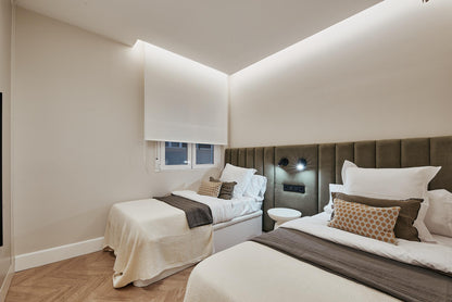 Piso de lujo en Madrid con terraza y garaje en Calle Juan Bravo