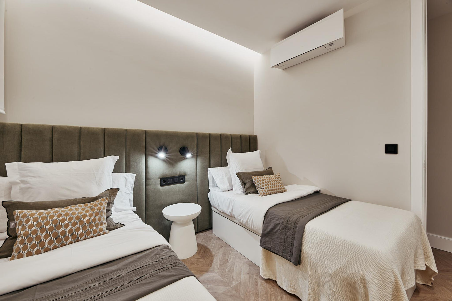 Piso de lujo en Madrid con terraza y garaje en Calle Juan Bravo