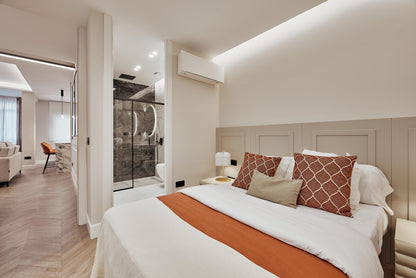 Piso de lujo en Madrid con terraza y garaje en Calle Juan Bravo