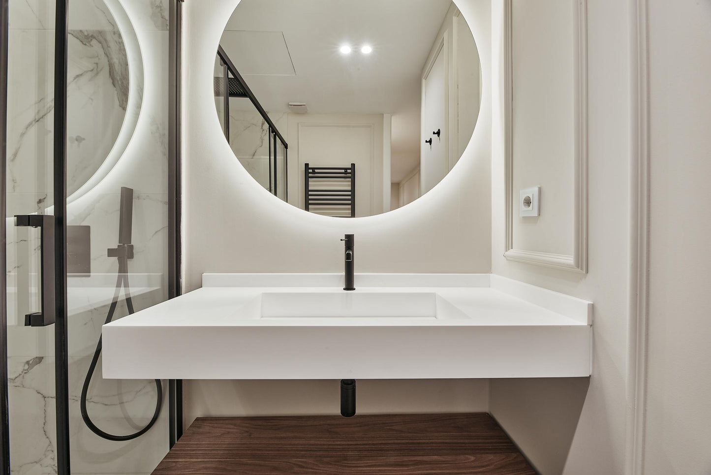 Piso de lujo en Madrid con balcón y diseño en Calle María de Molina