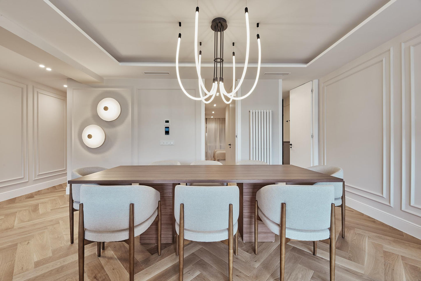 Piso de lujo en Madrid con balcón y diseño en Calle María de Molina