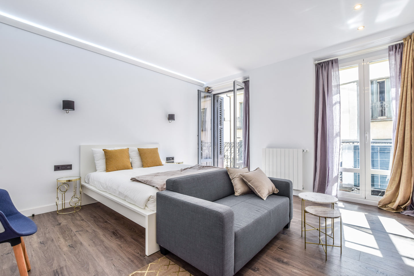 Piso de lujo en Madrid con balcón y cinco suites en Calle Fuencarral