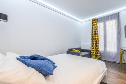 Piso de lujo en Madrid con balcón y cinco suites en Calle Fuencarral