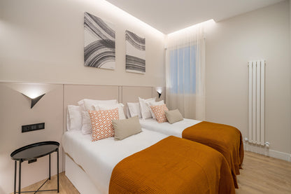 Edificio de lujo en Madrid con historia y elegancia en Calle Príncipe 8