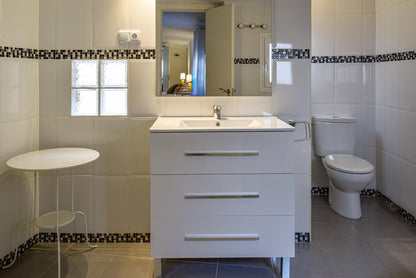 Piso de lujo en Madrid con encanto clásico en Calle Isabel la Católica